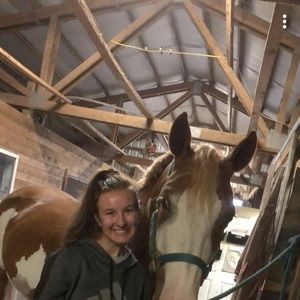 Meet your Posher, Angela